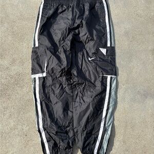 Vintage Nike Black and White Men's Joggers